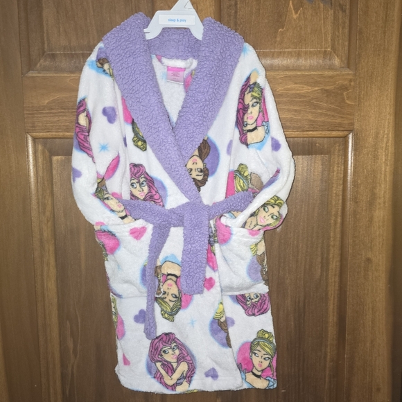 Disney Princess: Girl's Size-4 Robe, Pockets, Attached inner & outer ties/belts - Picture 8 of 15